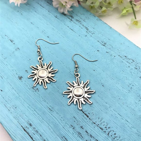 The Lux Gem Jewelry - Sun Silver Earrings